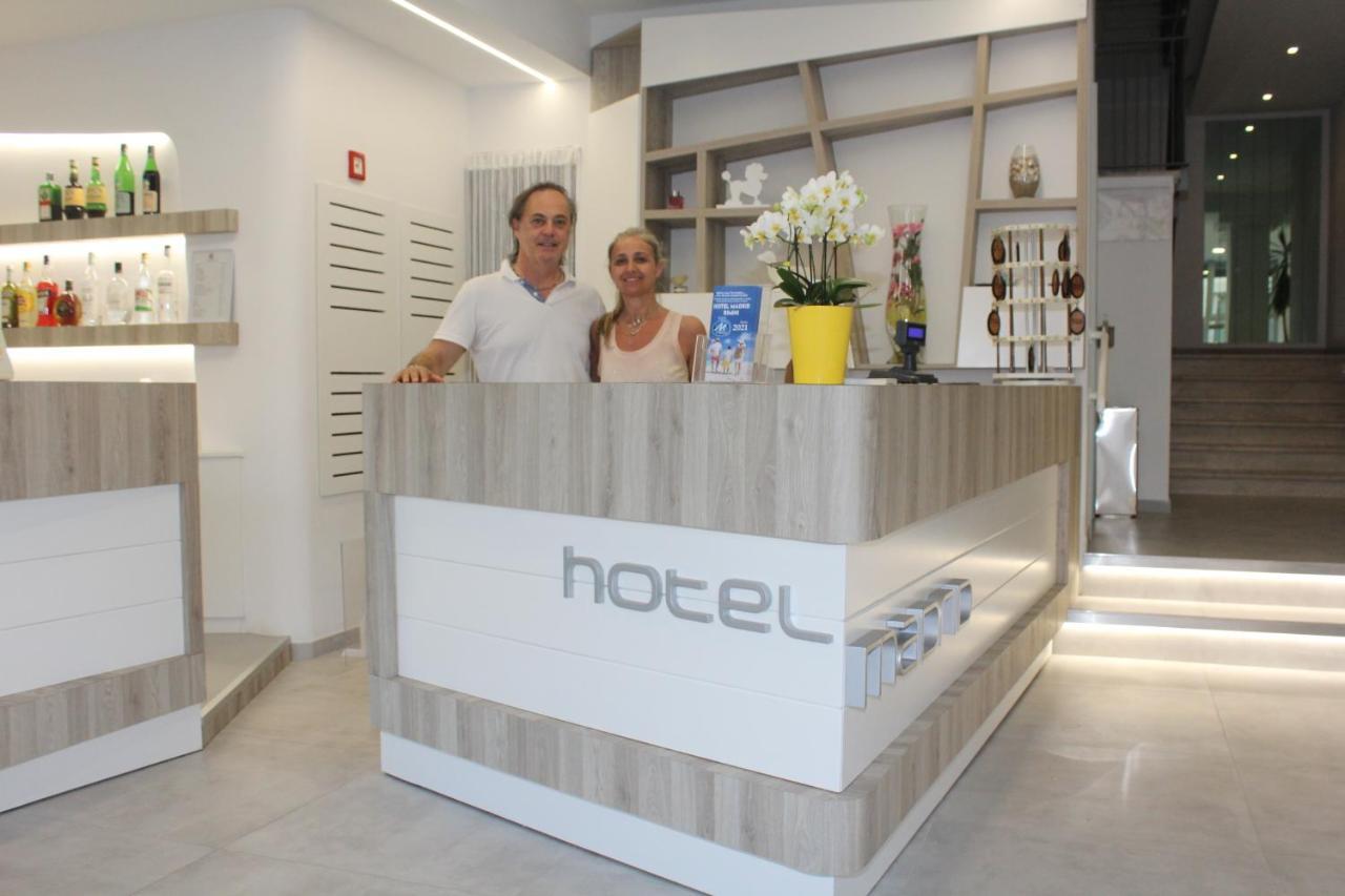 Hotel Madrid Rimini Kültér fotó