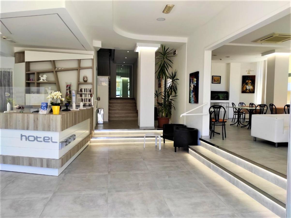 Hotel Madrid Rimini Kültér fotó
