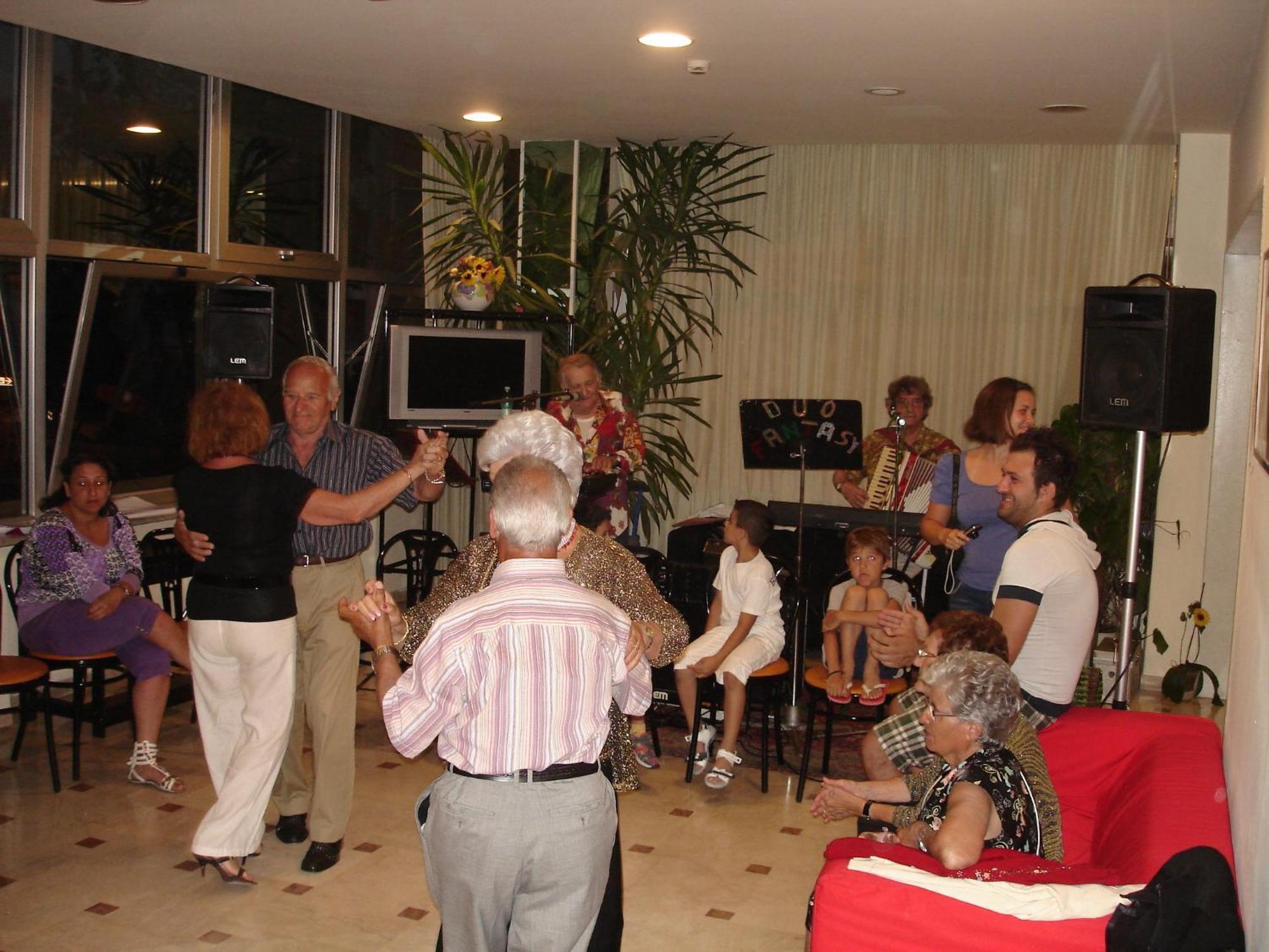 Hotel Madrid Rimini Kültér fotó