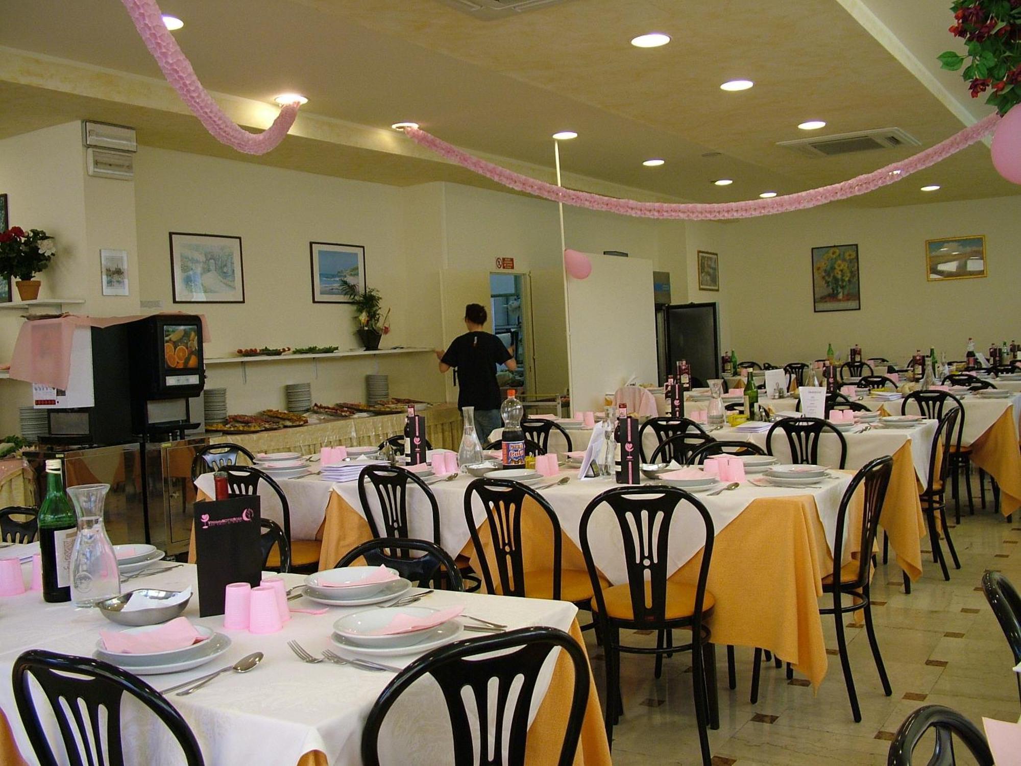 Hotel Madrid Rimini Kültér fotó